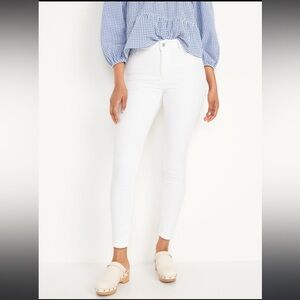Old Navy Women's Super Skinny White Jeans Size 10
